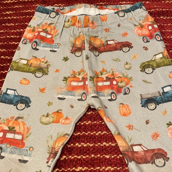 Fall pickup truck pumpkin leggings! - Picture 2 of 2
